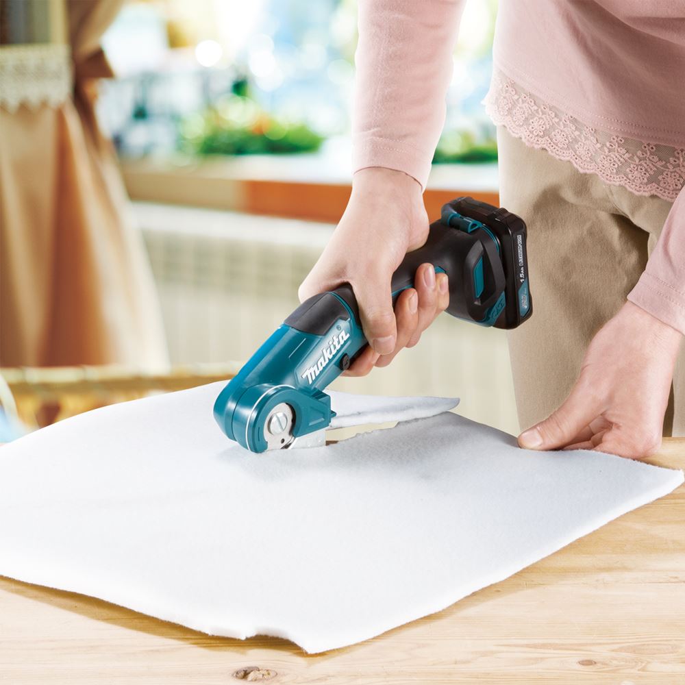 MAKITA {牧田} CP100DZ 12V充電式多功能電剪 適合剪6mm以下之柔軟材質【單主機】,電動工具